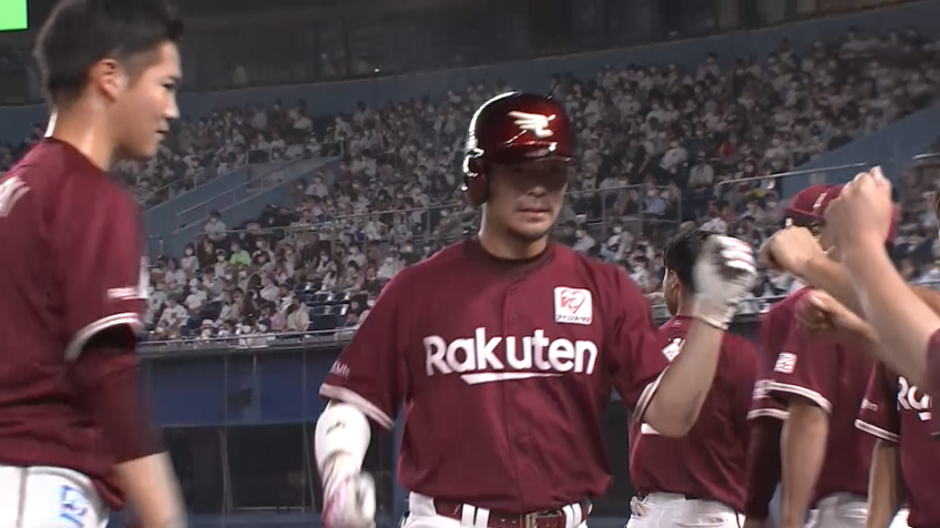 7回表・E島内宏明 2打席連続の一発!! 甘い球を逃さずスタンドへ放り込む!!