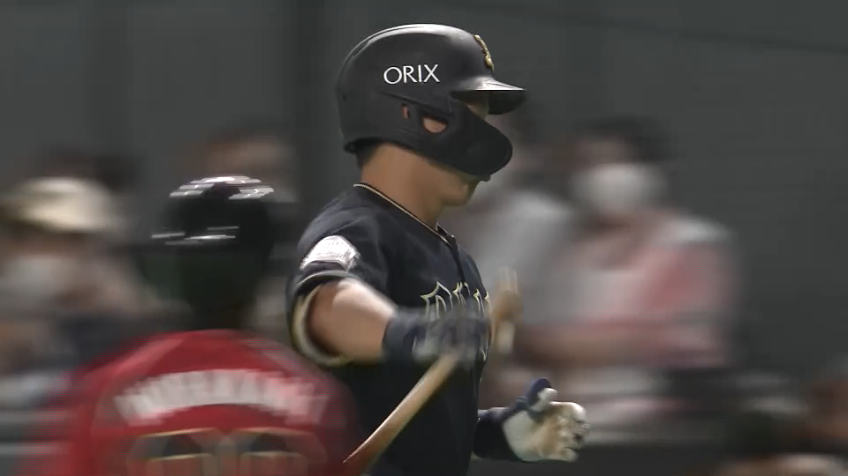 9回表・B吉田正尚 ダメ押しの追加点!! 走者一掃の3点タイムリー2ベース!!