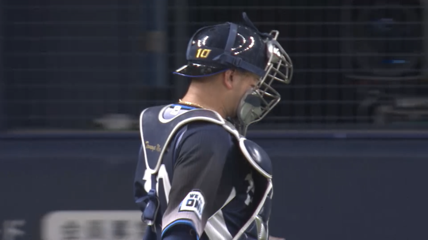 5回裏・L森友哉 三振ゲッツー!! 見事な盗塁阻止でこれ以上点を与えない!!