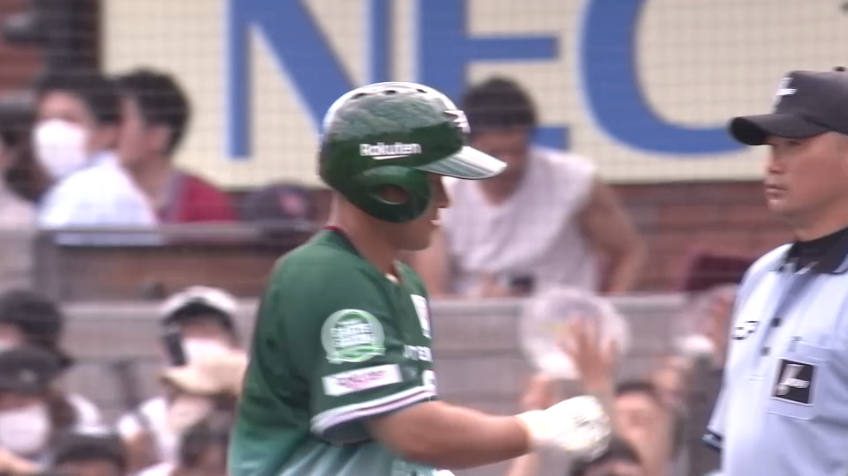 1回裏・E銀次 一二塁間を破るタイムリーヒットを放つ!!