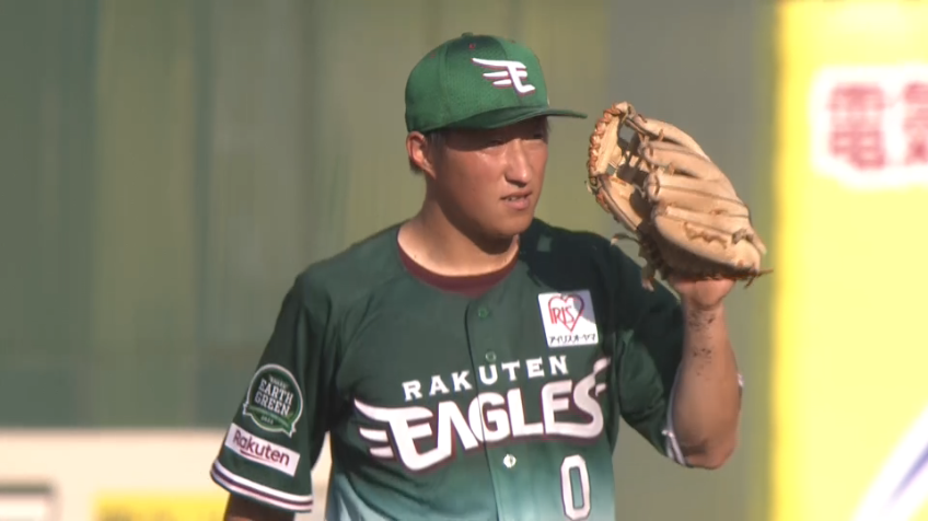 4回表・E小深田大翔 好プレー!! 逆シングルから正確な送球!!