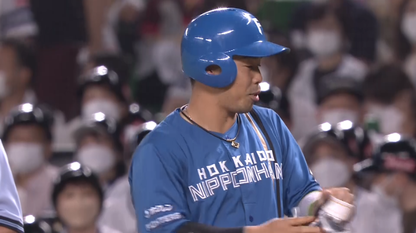 6回表・F近藤健介 センターへ弾き返した!! 頼れる男が先制タイムリーを放つ!!