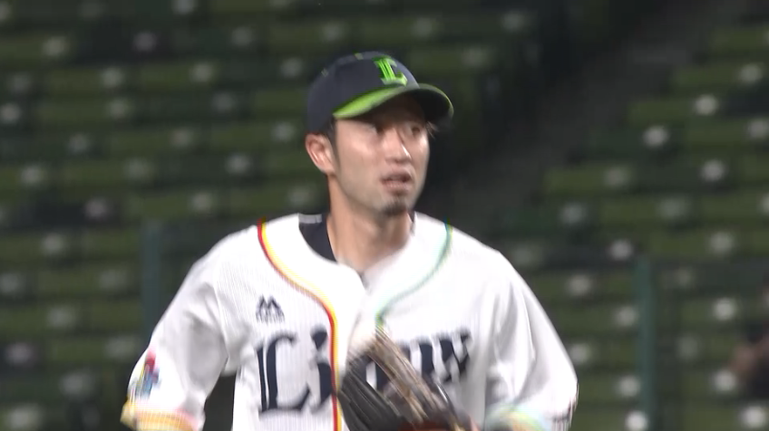 7回表・L外崎修汰 ピンチを凌いだ!! 華麗な守備でダブルプレー!!