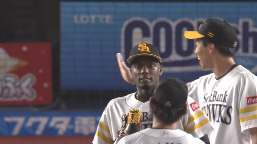 10回裏・Hモイネロ 延長戦を制した!! 最後はセカンドゴロで試合終了!!