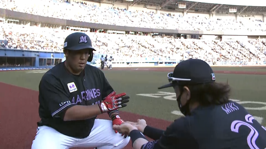 2回裏・M井上晴哉 ファン待望の一発!! 今シーズン第1号同点ホームラン!!