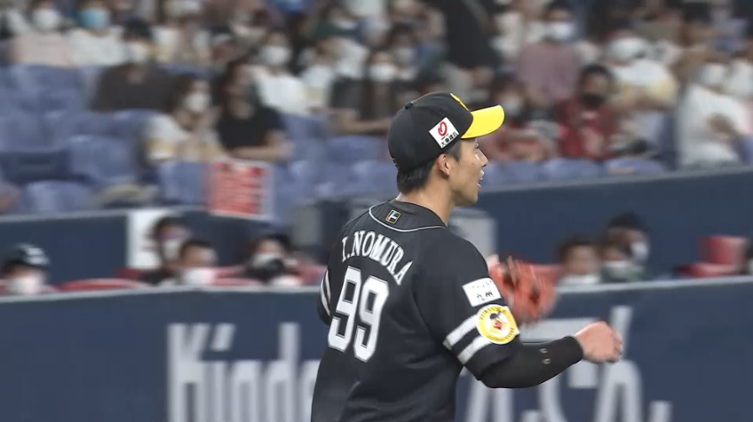 3回裏・H野村勇 ボテボテの当たりをランニングスローで華麗に捌く!!