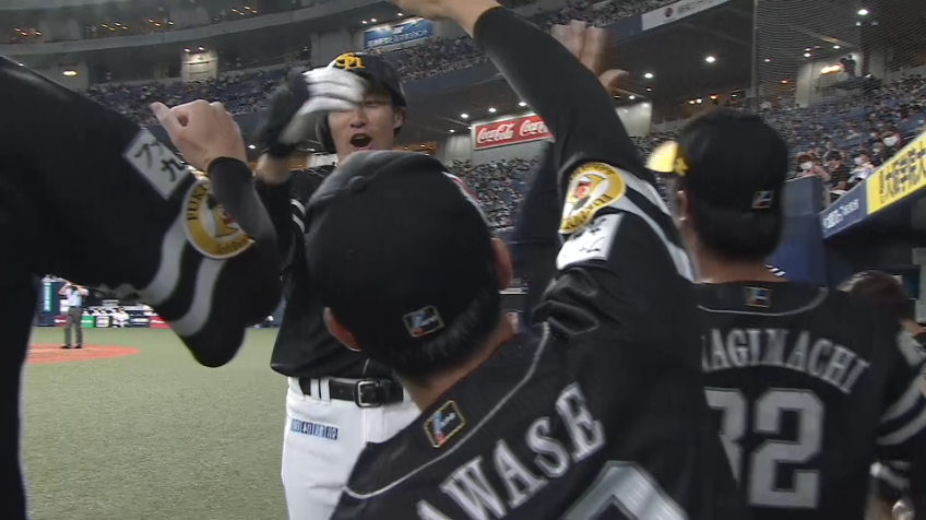 5回表・H柳田悠岐 本日2本目!! レフトスタンドへ完璧なソロホームランを放つ!!