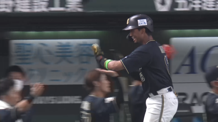 4回表・B宗佑磨 シーズン第1号!! ライトスタンドへ先制となる2ランホームランを放つ!!