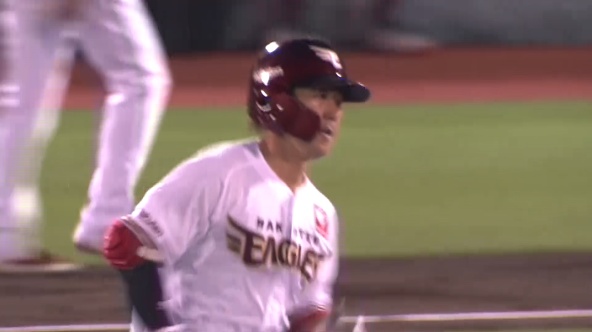 3回裏・E鈴木大地 ライトポール際に飛び込む3号2ランホームラン!!