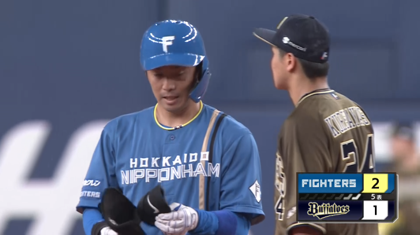5回表・F谷内亮太 すぐさま勝ち越し!! ストレートを完璧に捉え、右中間へのタイムリー2ベースを放つ!!