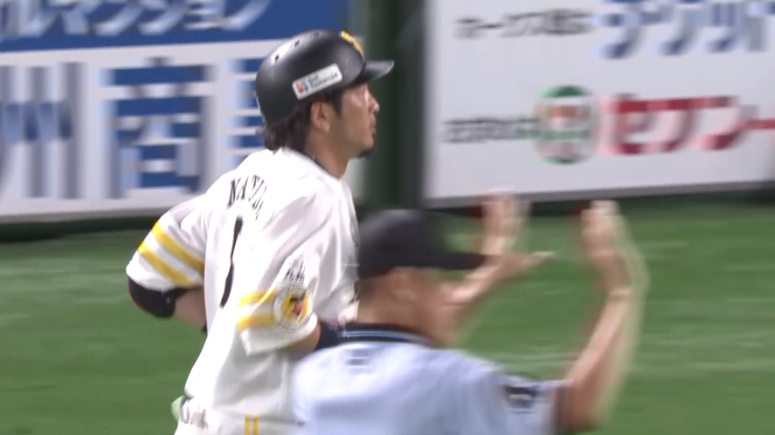 1回裏・H松田宣浩 足でもぎ取ったタイムリー内野安打!!