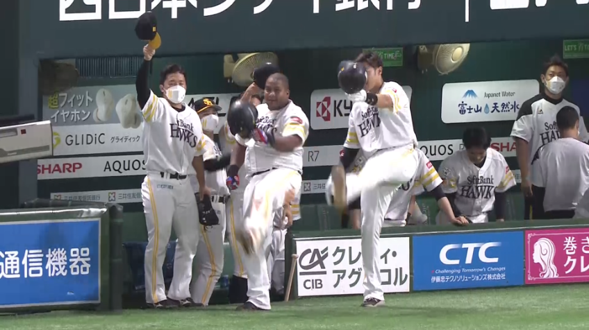 5回裏・Hデスパイネ 本日3安打目は貴重な追加点となる6号2ランホームラン!!