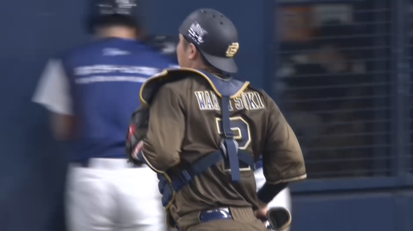 4回表・B若月健矢 好送球で盗塁を阻止!!