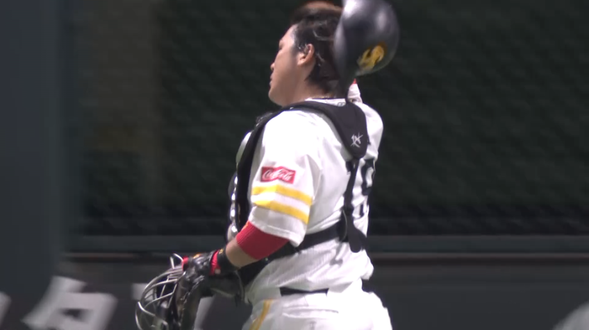 3回表・H甲斐拓也 キャノン炸裂!! 高速送球で三振ゲッツー!!