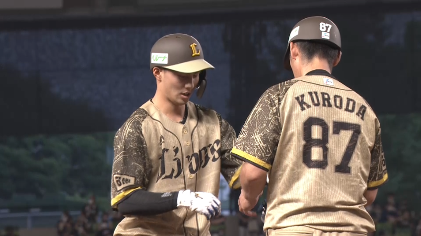 4回裏・L長谷川信哉 レフトへの同点2ベースタイムリーヒット!!