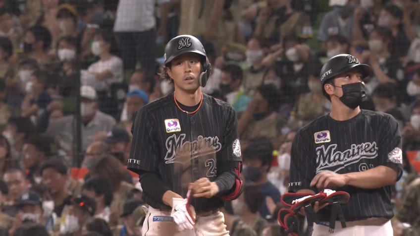 8回表・M岡大海 本日4安打目!! 初球をセンターへのタイムリーヒットに!!