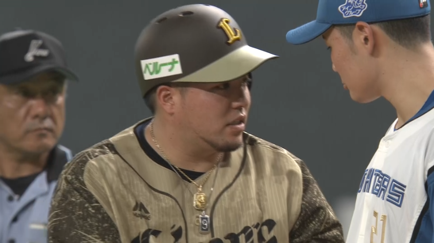 9回表・L山川穂高 取られたら取り返す!! 勝ち越しのタイムリーヒットを放つ!!