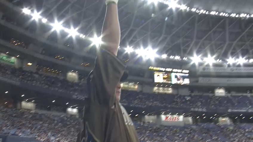 4回裏・B杉本裕太郎 バックスクリーン左へ飛び込むソロホームランで追加点をもたらす!!