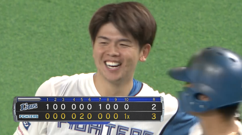 10回裏・F清水優心 劇的な幕切れ!! 三遊間を破るタイムリーヒットを放ち、チームはサヨナラ勝ち!!