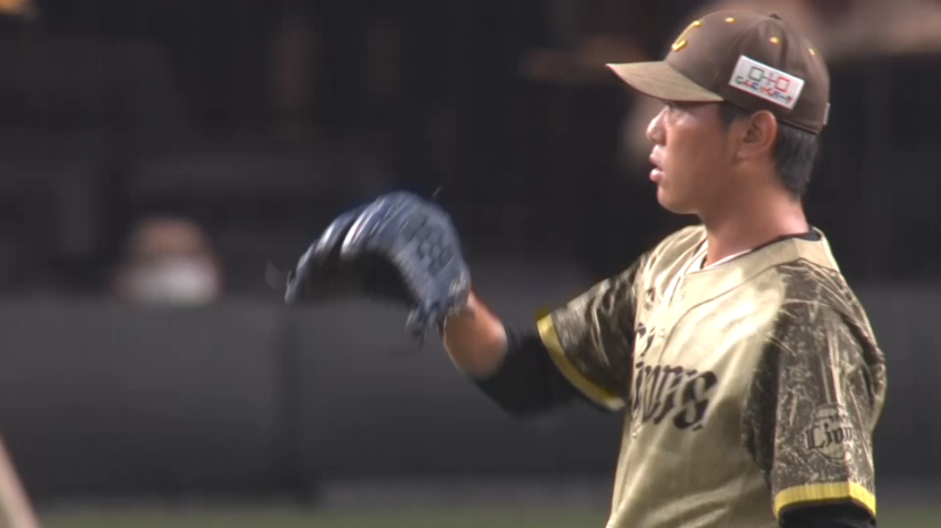 8回表・L内海哲也 今シーズン限りで引退を発表後の初登板で1奪三振を含む1イニングを無失点で抑える!!
