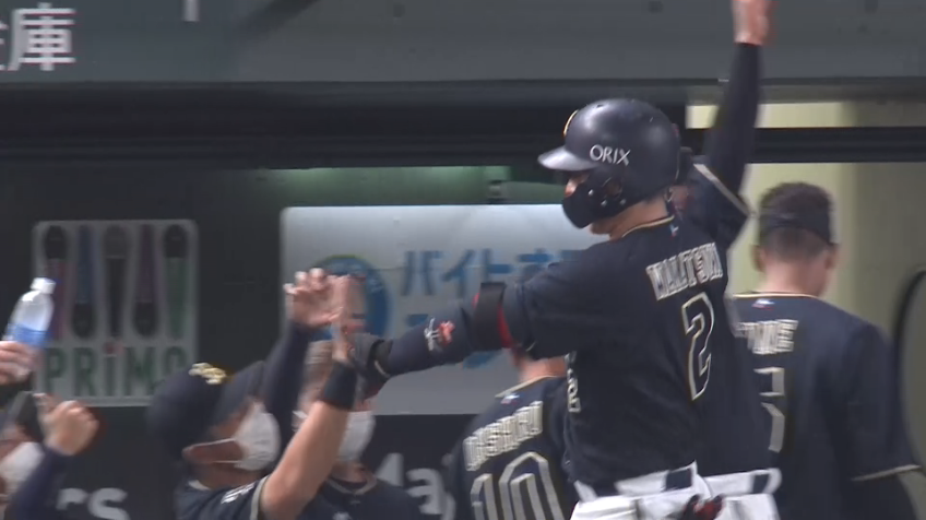 7回表・B若月健矢 2打席連発!! ポール直撃の勝ち越しソロホームラン!!