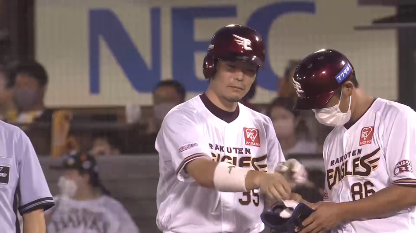 1回裏・E島内宏明 好機でライト前へのタイムリーヒットを放ち1点を返す!!