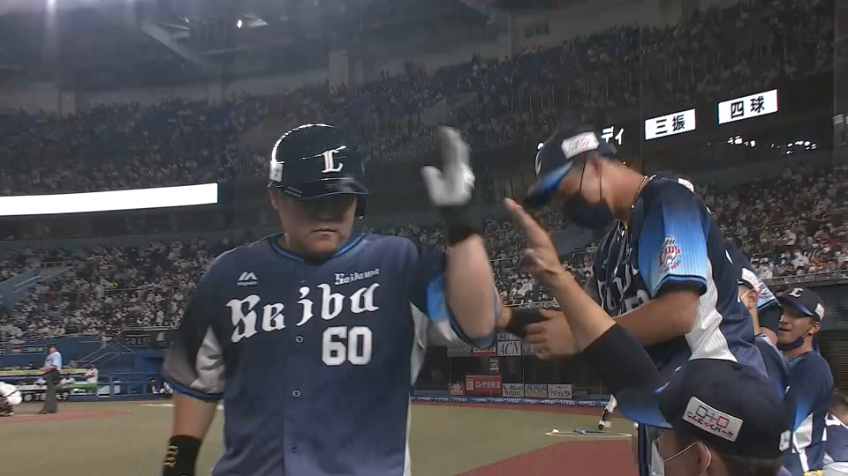 6回表・L中村剛也 同点となるホームランを放ち、試合を振り出しに戻す!!