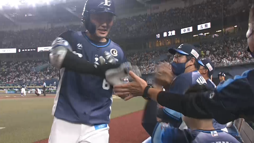 5回表・L源田壮亮 7試合連続安打は第2号ホームラン!!