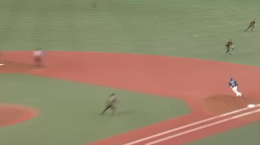 2回表・B中川圭太 先制点は許さない!! 完璧なバックホーム送球!!