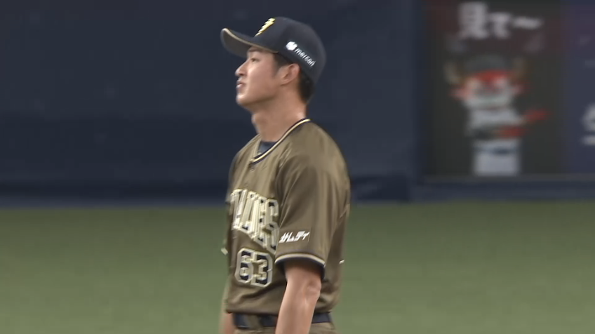 1回表・B山崎颯一郎 緊急登板で自己最速更新!! 2者連続三振を奪う