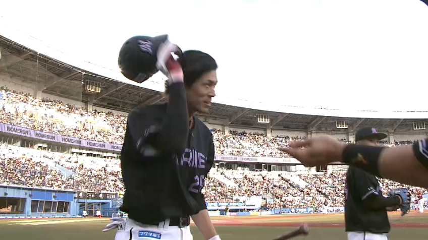 3回裏・M岡大海 ライナー性の打球はレフトスタンドへ!! 投手を援護するソロホームラン!!