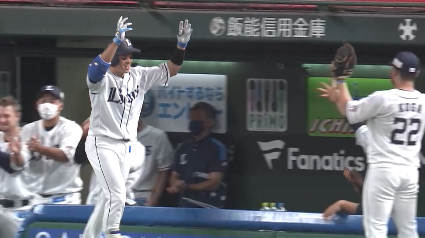 4回裏・L呉念庭 なんとなんとなんと!! 3者連続のホームランで試合を優位に進める3点目を獲得!!