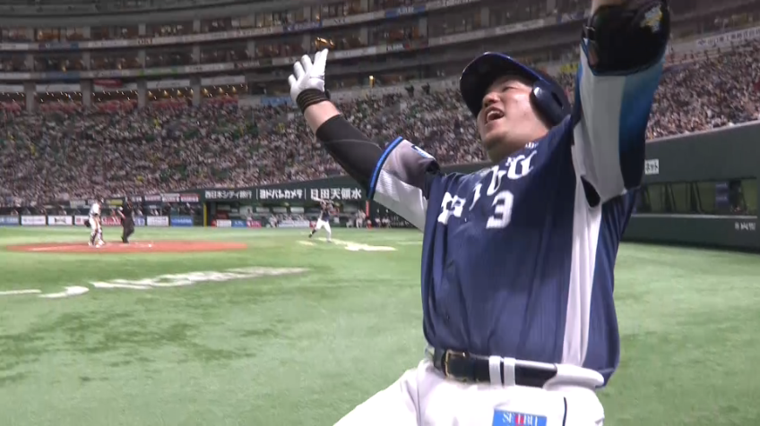 6回表・L山川穂高 主砲の一打!! 左中間への2ランホームラン!!