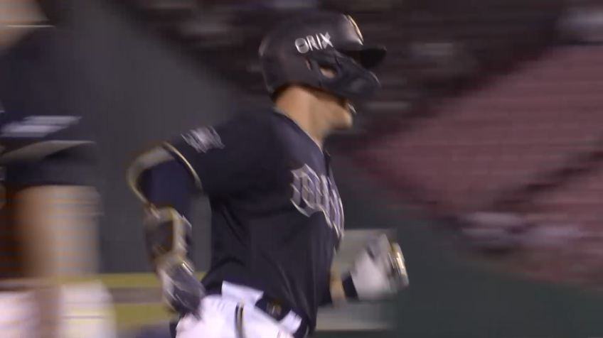 4回表・B吉田正尚 試合をまたいで3打席連続弾!! 初球を捉えた第18号2ランホームラン!!