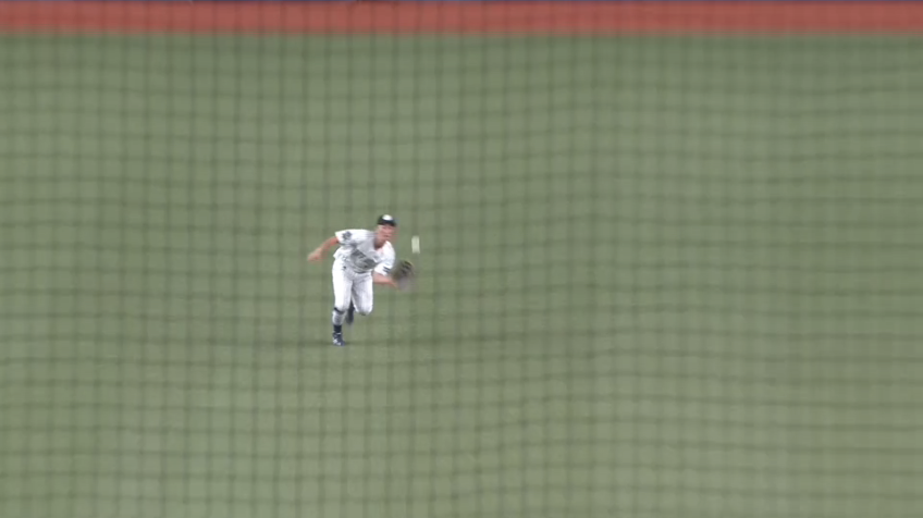 3回裏・H甲斐拓也 流れを渡さない!! 完璧な送球で盗塁阻止!!