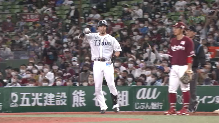 8回裏・L外崎修汰 試合終盤に大きな追加点!! レフトへのタイムリーヒットを放つ!!