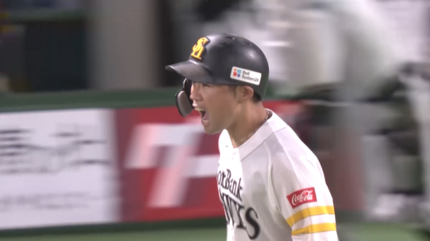 4回裏・H中村晃 完璧に捉えたライトスタンドへの3ランホームラン!!