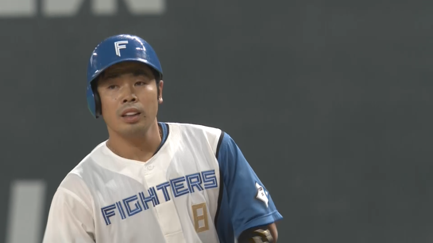 1回裏・F近藤健介 セカンドの頭上を越える鋭いタイムリーヒットで先制!!
