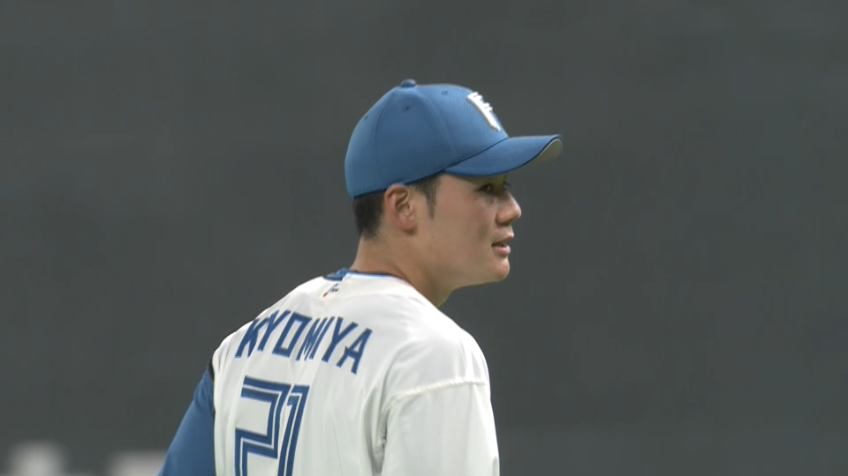 4回表・F清宮幸太郎 ダイビングキャッチでピッチャーを助ける!!