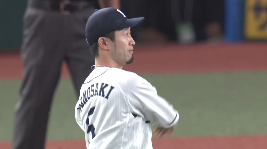 10回表・L外崎修汰 ライナー性の当たりをスライディングキャッチ!!