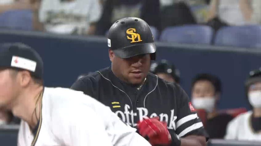 1回表・Hデスパイネ 先制に成功!! ショートゴロの間に1点をあげる!!