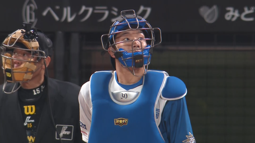 7回表・F宇佐見真吾 完璧な投球で盗塁阻止!! 投手を助ける!!