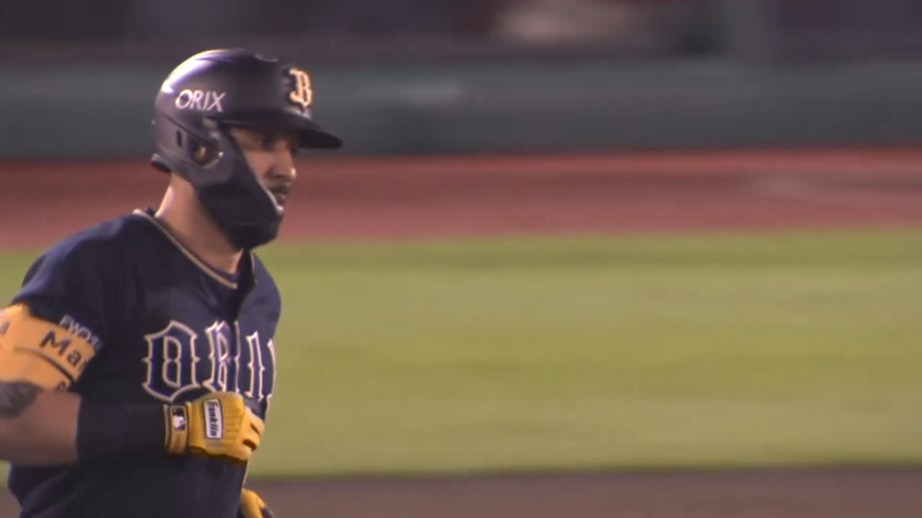 6回表・Bゴンザレス 2打席連続となる第3号ホームランを放つ!!