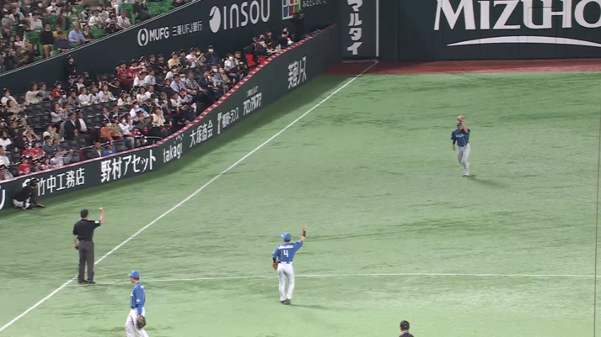 5回裏・F松本剛 ファインプレーで追加点を許さない!!