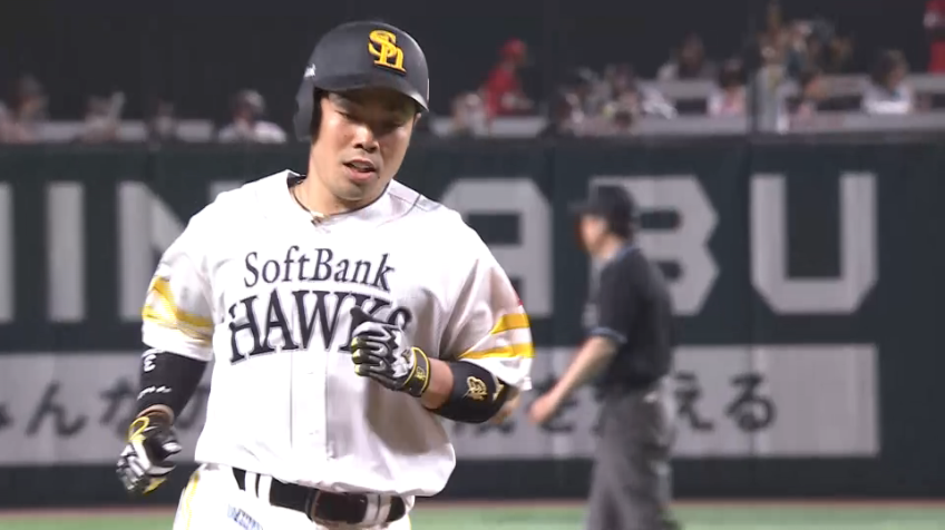 5回裏・H近藤健介 完璧に捉えた打球はライトテラス席への勝ち越しのホームランとなった!!