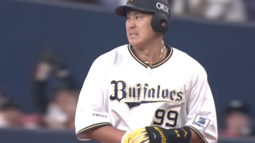 4回裏・B杉本裕太郎 バットを折りながらも変化球を拾い上げてレフト前へシングルヒット!!