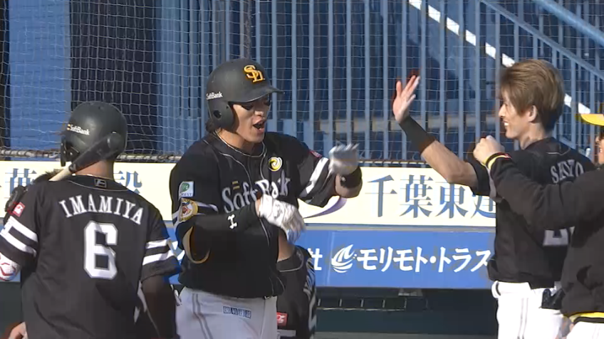 8回表・H柳田悠岐 2打席連発!! 逆転の2ランホームラン!!