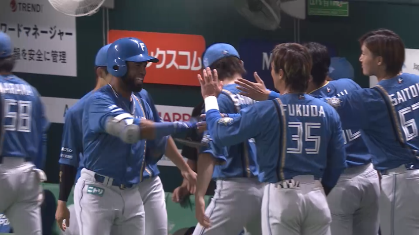 6回表・Fアルカンタラ 2者連続となるライトスタンドへのホームラン!!