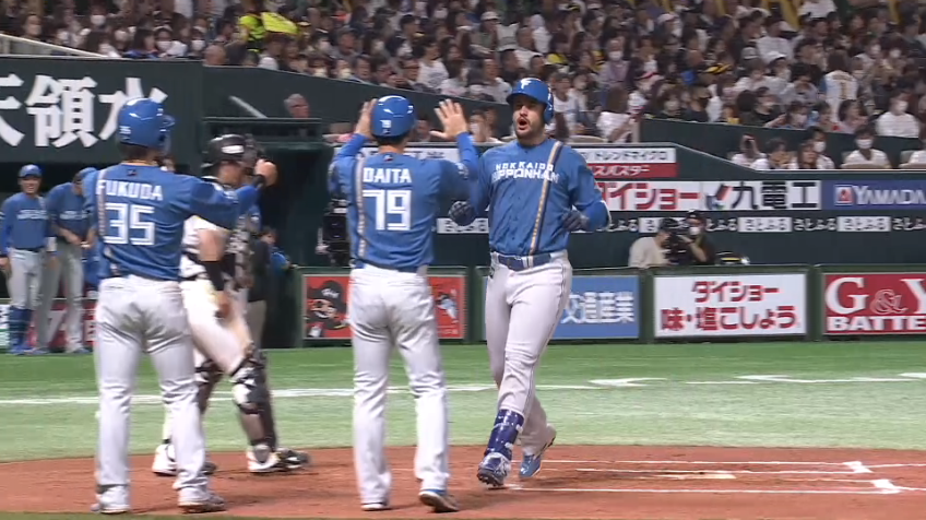 6回表・Fマルティネス バックスクリーン横への逆転2ランホームラン!!