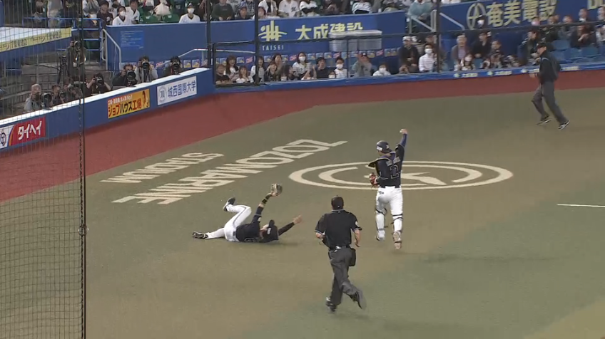 12回裏・B宗佑磨 ファールフライをスライディングキャッチ!!
